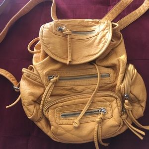 Mustard Yellow Backpack 💛